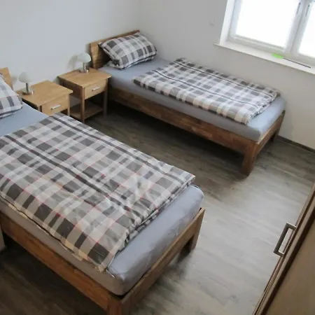 Apartamento Ruhiges 2 *